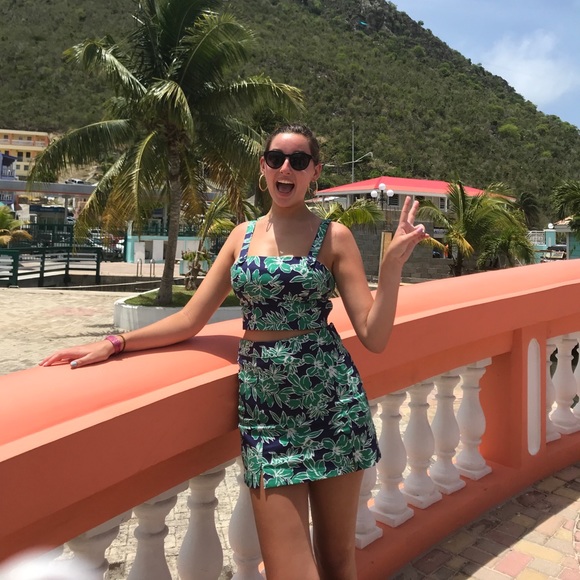 Patterned F21 set - Picture 5 of 5